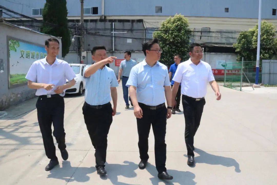 100828thrg9yak88hyrmts.jpeg