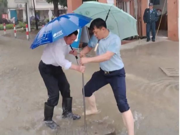 092729rctv52a929alj660.jpeg