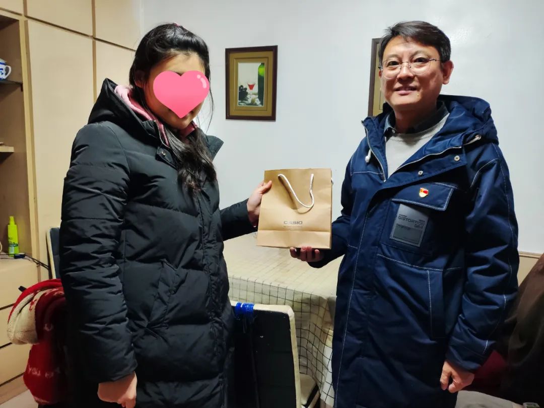 130858kr6ayismae101g7p.jpeg