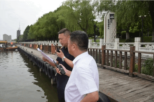 094434majg6rr779d000qj.gif