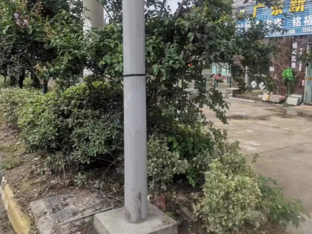 083027ps4m7th57d2hffaa.jpeg