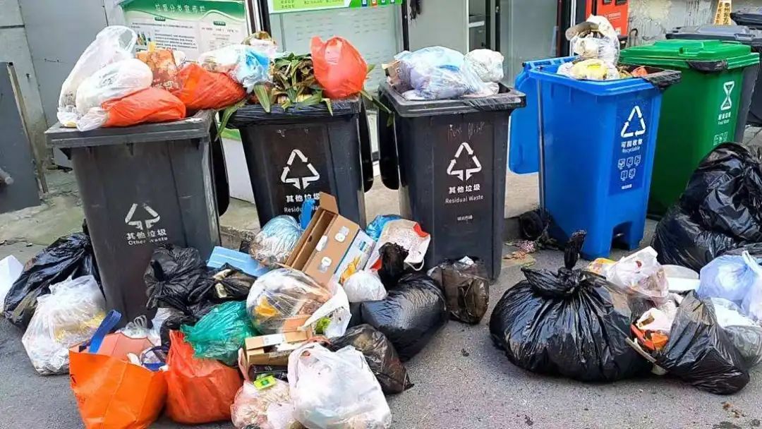 092809xreyeoz78yzoskah.jpeg